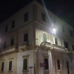  Apartamento Rudiae Palace In Italia