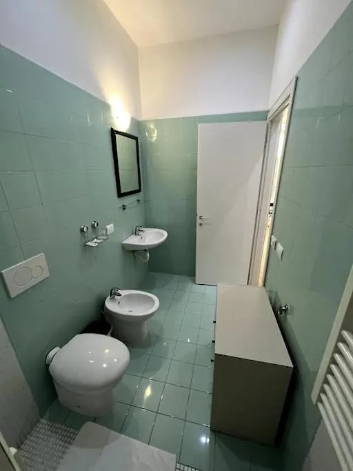 Appartamento Al Centro Firenze Faentina 0*, Florence Italy